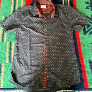 Short sleeve button shirt